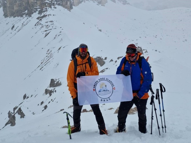 Humanitarci osvajaju jedan od najviših svjetskih vrhova – cilj je prikupiti sredstva za Dom zdravlja u&nbsp;Supetru